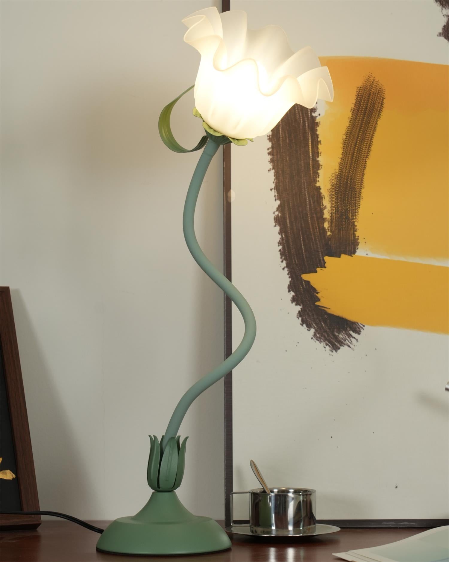 Lily Flower Table Lamp 5.9″- 19.6″