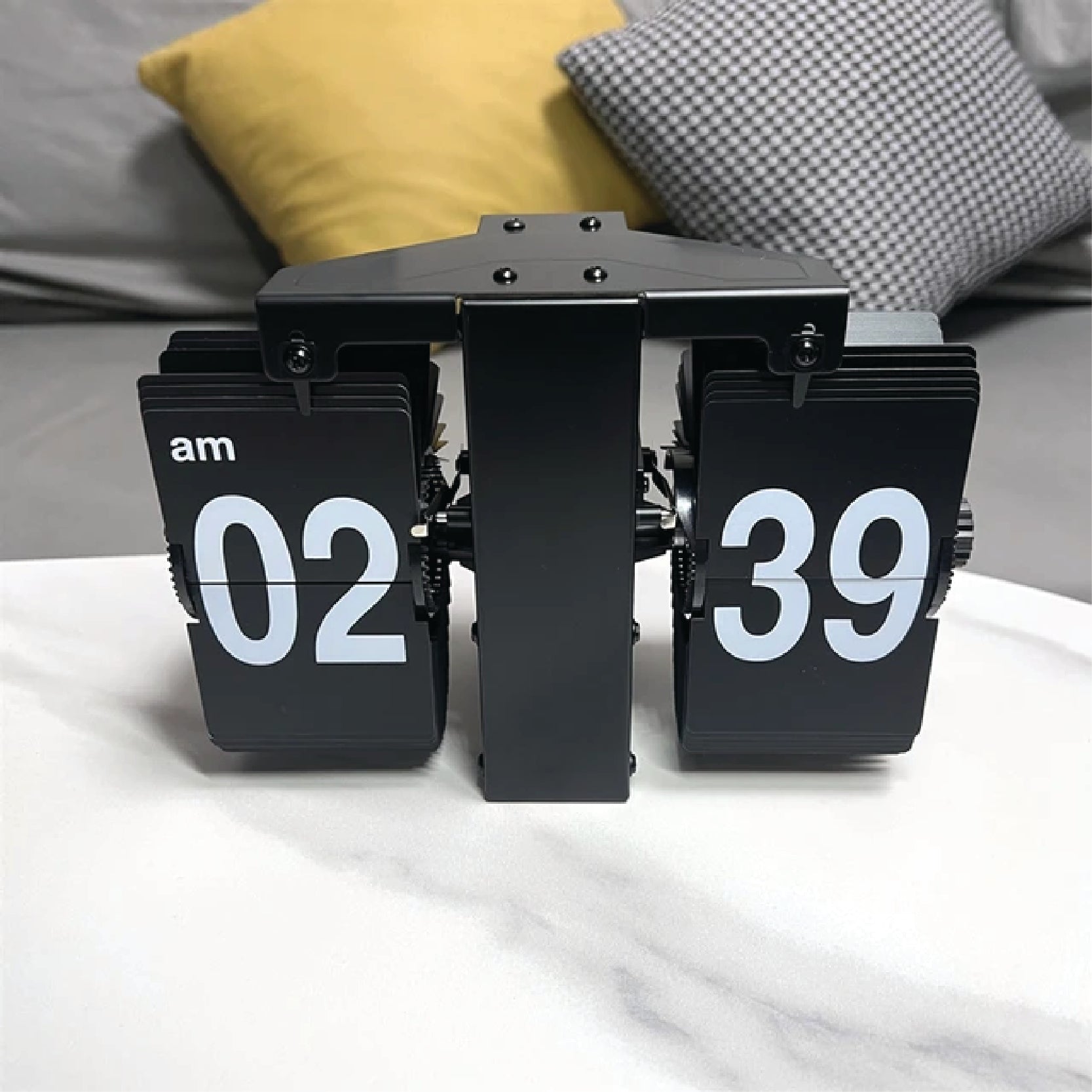 Retro Flip Clock Living Room Desktop Clock Simple