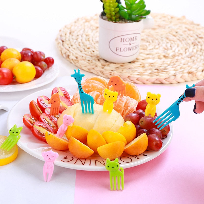 Animal Fruit Fork Food Grade Plastic Mini Cartoon Kids Cake Fruit Toothpick Bento Lunch Bento Accessories Party Decoration