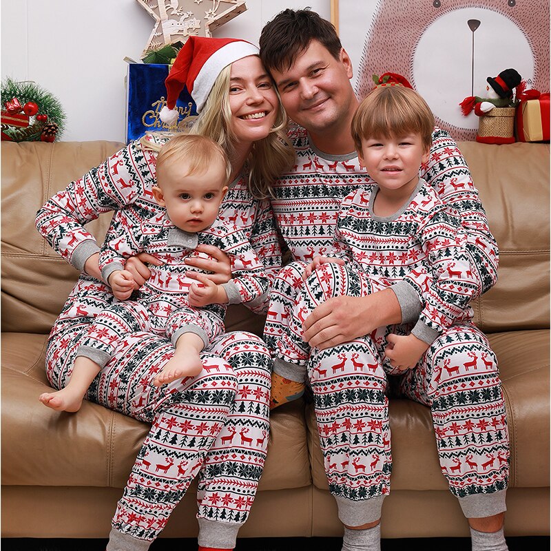 Christmas Pajamas Family Matching 2022 New Year Father Mother Kids Baby Look Clothes Set Dad Mom And Daughter Son Pyjamas Outfit