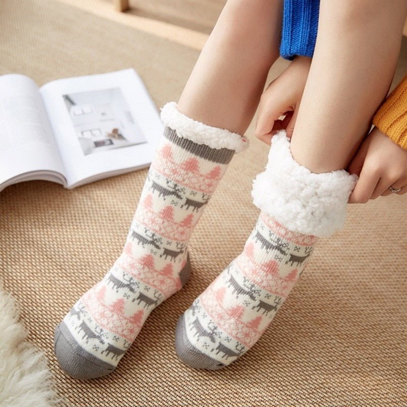 Home Slippers Women Winter Floor Shoes Christmas Elk Indoor Socks Shoes Warm Fur Slides Ladies Plush Slippers Pantoffels Dames