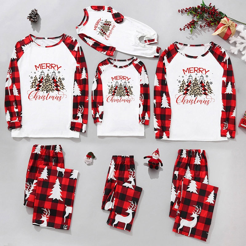 Merry Christmas 2022 Family Pajamas Santa Tree Patchwork Mother Daughter Matching Clothes Casual Soft Sleepwear Xmas Family Look