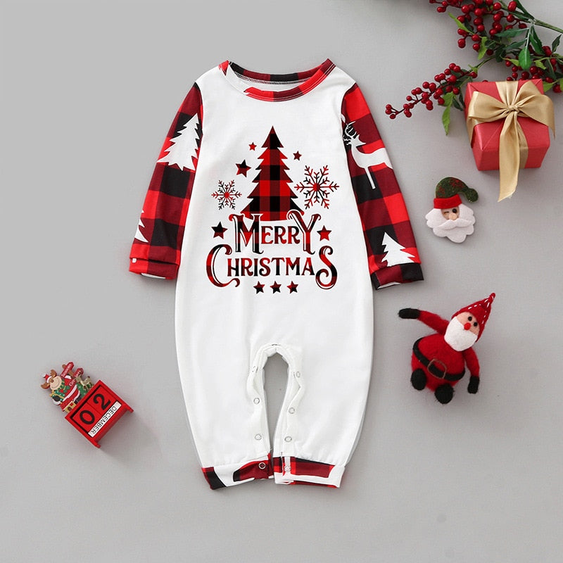 Merry Christmas 2022 Family Pajamas Santa Tree Patchwork Mother Daughter Matching Clothes Casual Soft Sleepwear Xmas Family Look