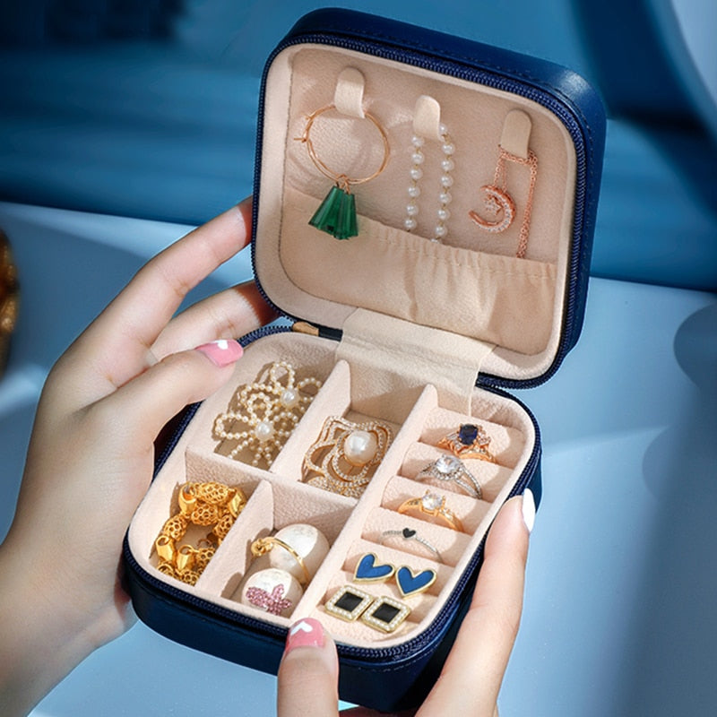 Portable Jewelry Storage Box Candy Color Travel Storage Organizer Jewelry Case Earrings Necklace Ring Jewelry Organizer Display