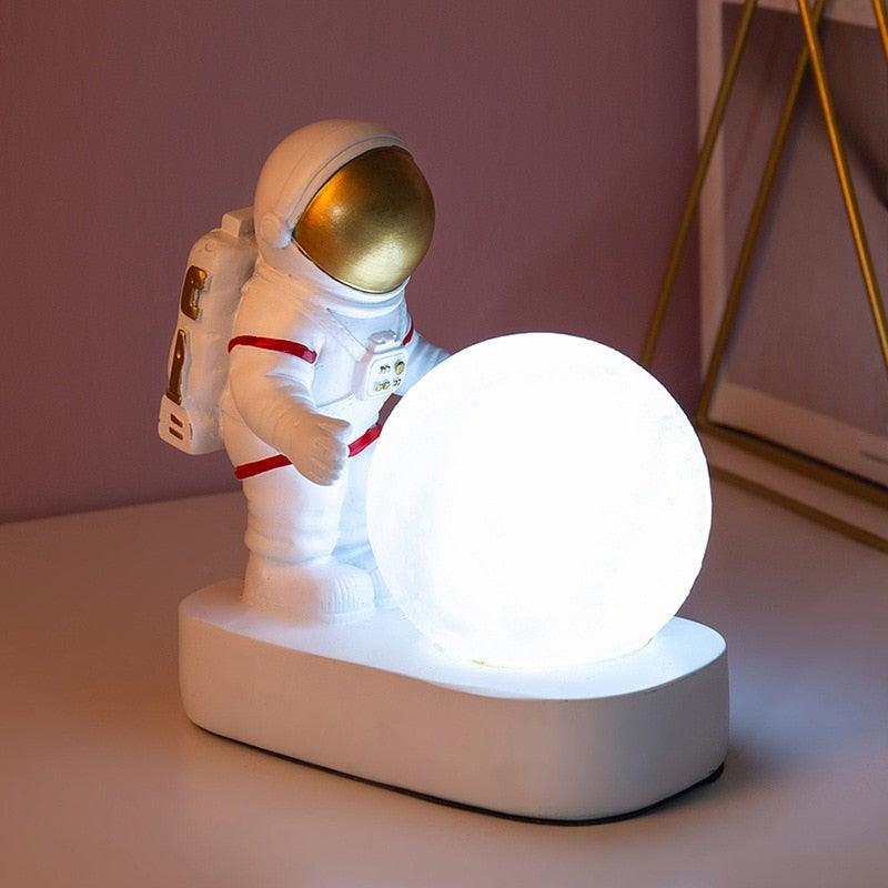 Astronaut Lamp